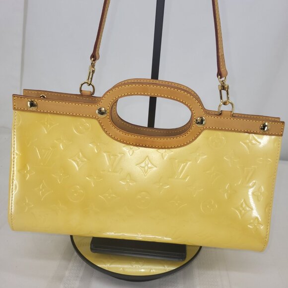 LOUIS VUITTON "Vernis Roxbury Drive Perle" Bag - LV Embossed Monogram *COA - Picture 4 of 16